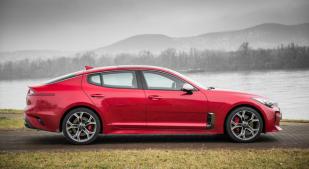 KIA STINGER 3,3 TWIN-TURBO V6 AWD GT 