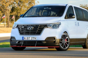 Félelmetesen gyors kisbuszt épített a Hyundai sportrészlege Félelmetesen gyors kisbuszt épített a Hyundai sportrészlege
