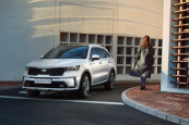 Nézzék, itt az új Kia Sorento Nézzék, itt az új Kia Sorento
