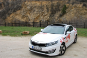 A koreai villamos: Kia Optima Hybrid A koreai villamos: Kia Optima Hybrid