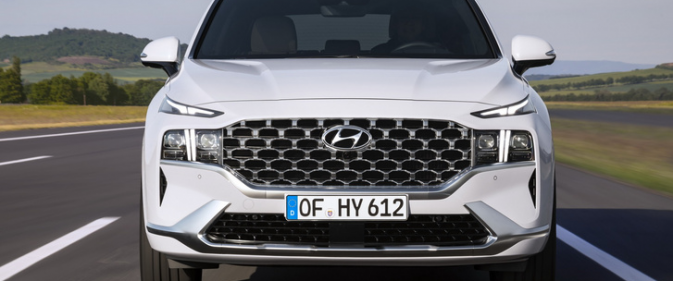 Megmutatták az új Hyundai Santa Fe-t Megmutatták az új Hyundai Santa Fe-t