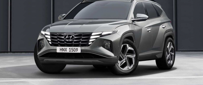 TAVASSZAL ÉRKEZIK AZ ÚJ HYUNDAI TUCSON TAVASSZAL ÉRKEZIK AZ ÚJ HYUNDAI TUCSON