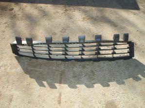 RENAULT MEGANE II 2002-2009 Első LÖKHÁRÍTÓ RÁCS Javított