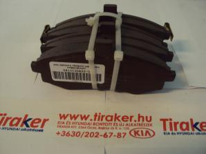 ELSŐ TÁRCSAFÉKBETÉT