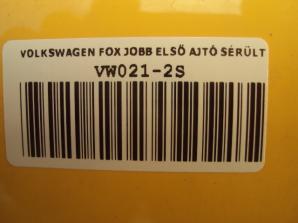 VOLKSWAGEN FOX JOBB ELSŐ AJTÓ SÉRÜLT