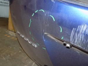 FORD FOCUS CSOMAGTÉRAJTÓ SÉRÜLT