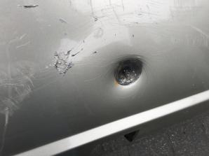 NISSAN ALMERA  2006-2011 Hátsó Lökhárító Enyhén sérült