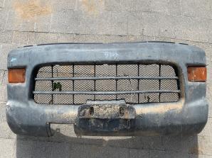 MITSUBISHI L 400  1995-2000 Első Lökhárító Bontott