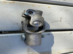 KORMÁNYKARDÁN KERESZT