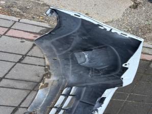 RENAULT MASTER  2010-2014 Első Lökhárító Enyhén sérült